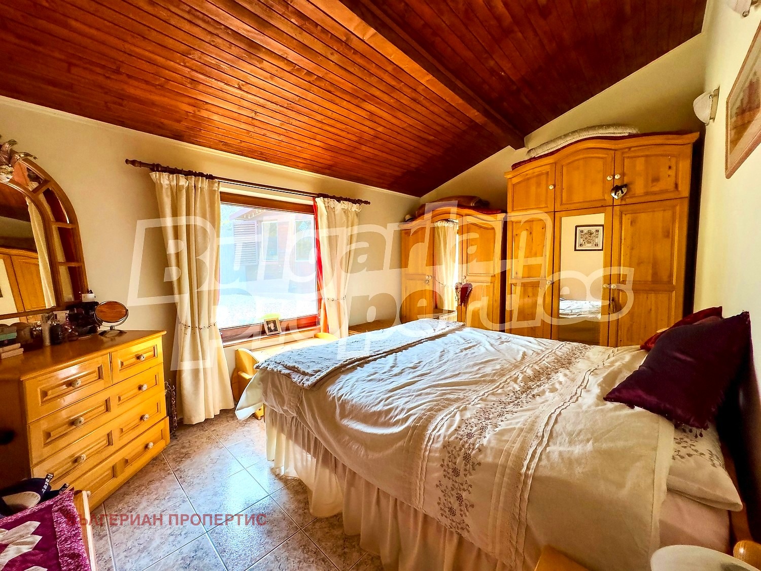 Продава КЪЩА, гр. Балчик, област Добрич, снимка 8 - Къщи - 54369209