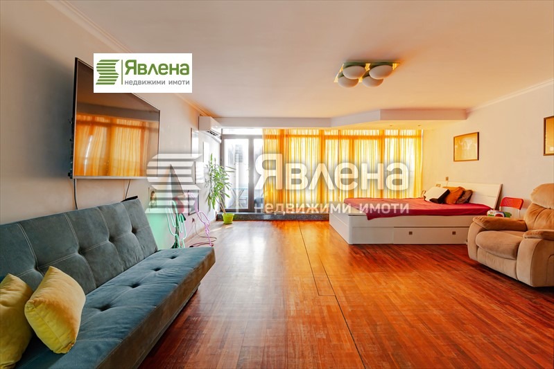 Продава  2-стаен град София , Лозенец , 92 кв.м | 80844752