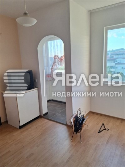 Продава  3-стаен град Благоевград , Еленово 2 , 84 кв.м | 29492096 - изображение [9]