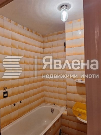 Продава  3-стаен град Благоевград , Еленово 2 , 84 кв.м | 29492096 - изображение [12]