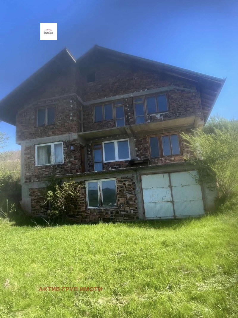 Na prodej  Dům oblast Pernik , Tran , 225 m2 | 45884340