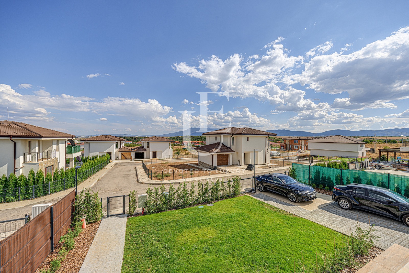 Продава КЪЩА, с. Гурмазово, област София област, снимка 13 - Къщи - 56068891