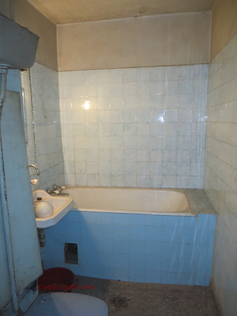 De vânzare  3 dormitoare Sofia , Sveta Troița , 116 mp | 69121359 - imagine [10]