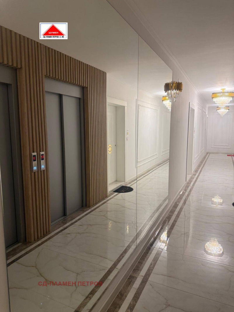 Продава 3-СТАЕН, гр. Шумен, Боян Българанов 1, снимка 12 - Апартаменти - 53200359