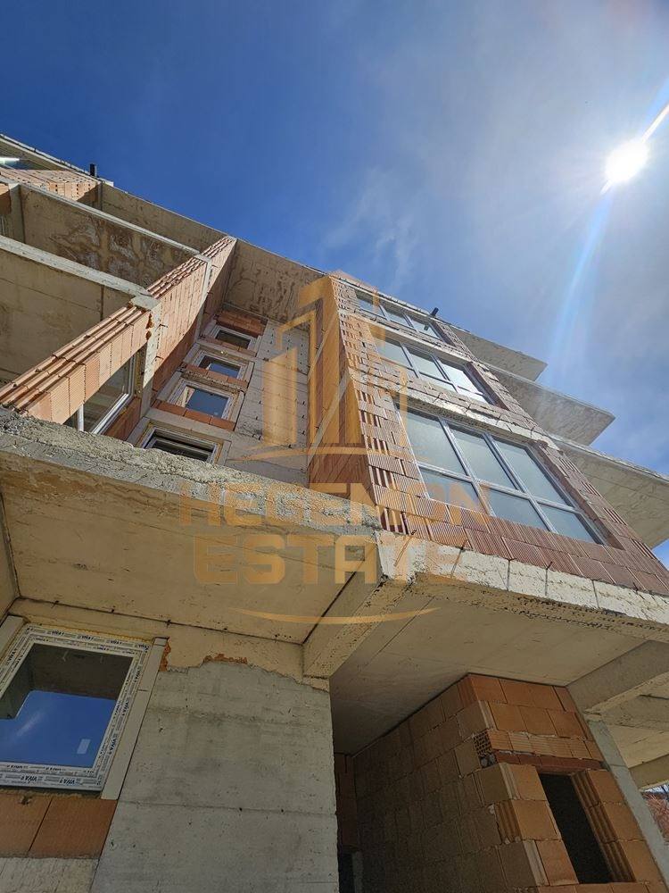 Продава 4-СТАЕН, гр. Варна, Кайсиева градина, снимка 2 - Апартаменти - 54226745