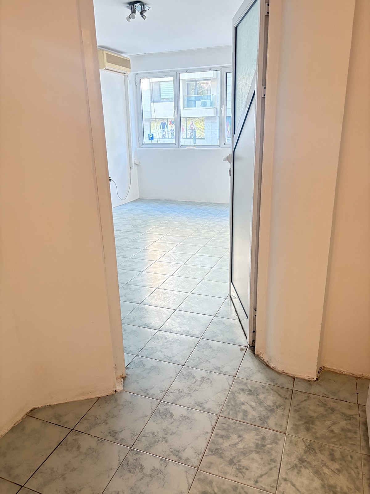 Продава 1-СТАЕН, гр. Варна, ХЕИ, снимка 6 - Апартаменти - 55539652