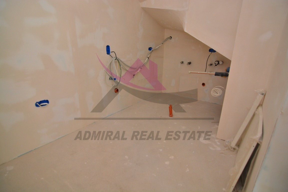 Продава КЪЩА, гр. Варна, м-т Пчелина, снимка 9 - Къщи - 55541249