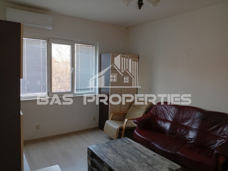 Продава 3-СТАЕН, гр. София, Център, снимка 3 - Апартаменти - 53016523