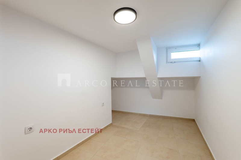 Προς πώληση  3 υπνοδωμάτια Σοφηια , Μλαδοστ 1Α , 383 τ.μ | 86979989 - εικόνα [16]