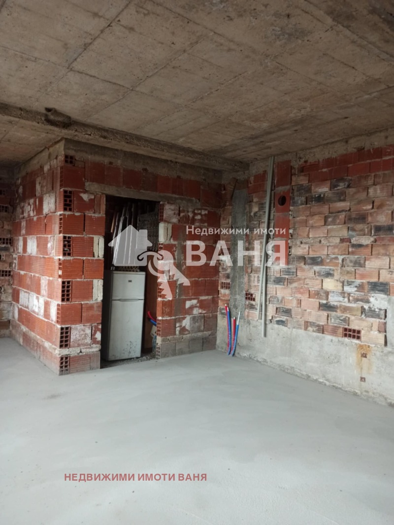 Продава ВИЛА, гр. Карлово, област Пловдив, снимка 5 - Вили - 52677705