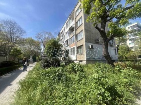 1 sovrum Okrajna bolnica-Generali, Varna 3