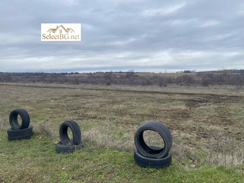 Продава ПАРЦЕЛ, с. Ветринци, област Велико Търново, снимка 4 - Парцели - 53084638