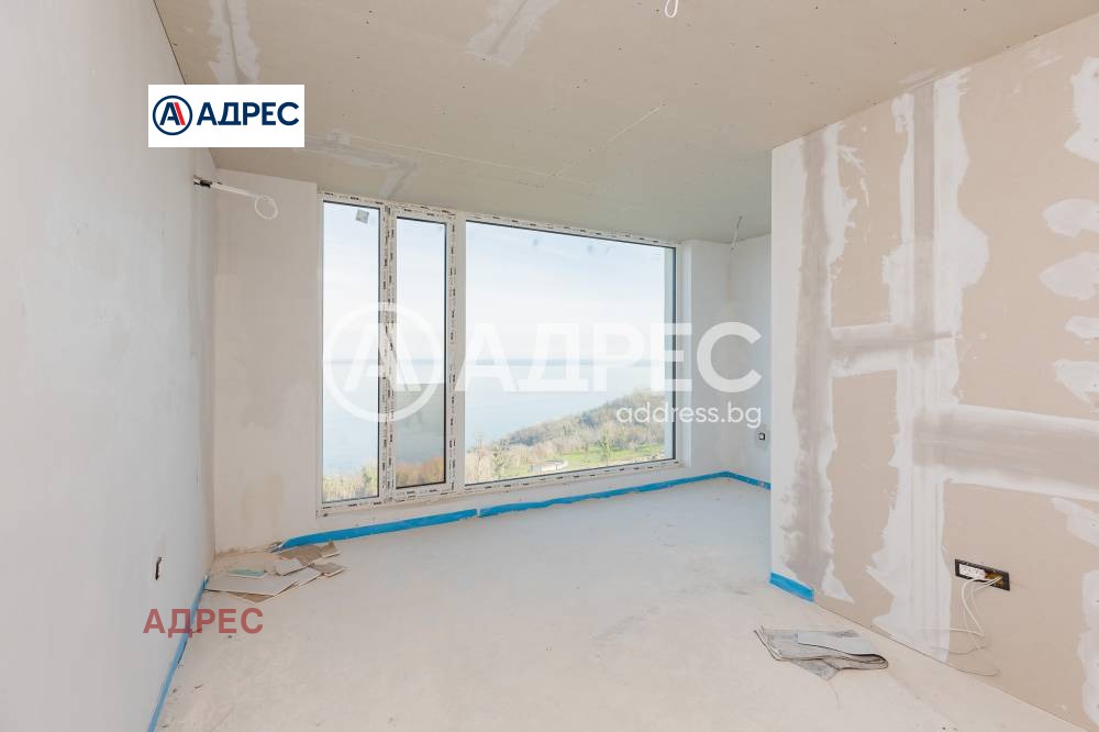 Продава МНОГОСТАЕН, гр. Варна, Галата, снимка 3 - Апартаменти - 54075426