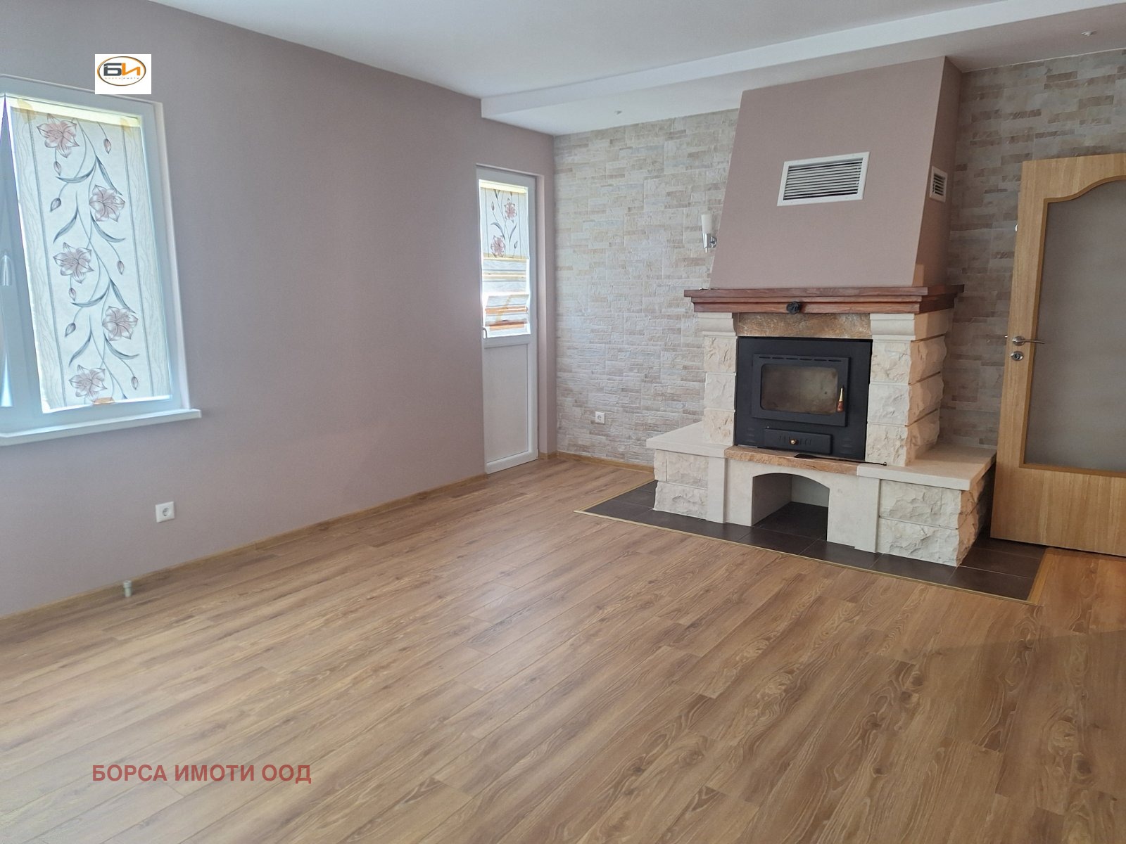 Продава ЕТАЖ ОТ КЪЩА, гр. Враца, Център, снимка 2 - Етаж от къща - 55206494