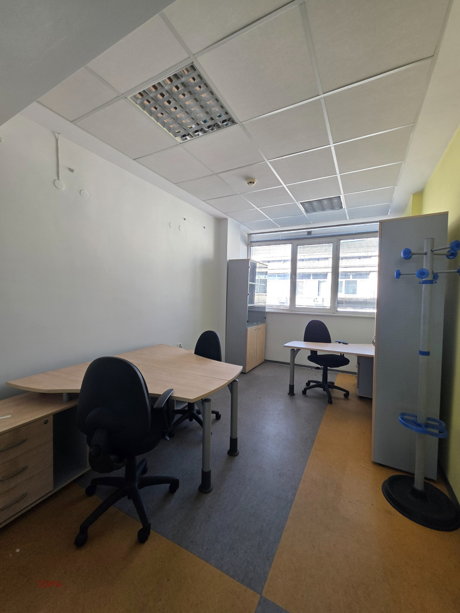Продава се офис във Враца – снимка 6