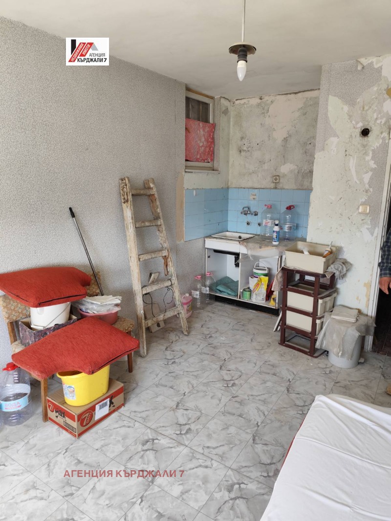 Продава  1-стаен град Кърджали , Студен кладенец , 35 кв.м | 91669266 - изображение [2]