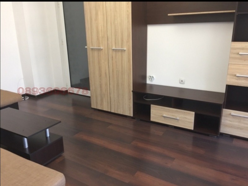 Na prodej  1 ložnice Pernik , Centar , 67 m2 | 38143577 - obraz [6]