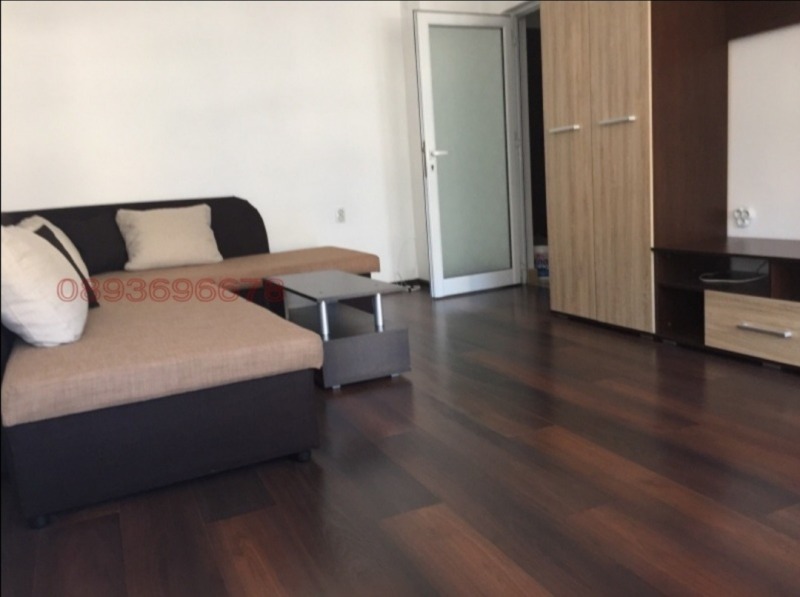 Na prodej  1 ložnice Pernik , Centar , 67 m2 | 38143577 - obraz [4]