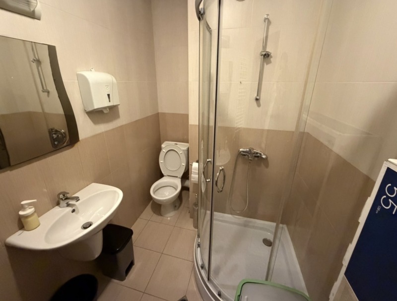 Продава 4-СТАЕН, гр. София, Медицинска академия, снимка 13 - Апартаменти - 52225611