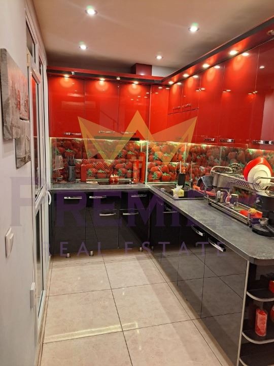 Продава 4-СТАЕН, гр. Варна, Възраждане 1, снимка 5 - Апартаменти - 53073093