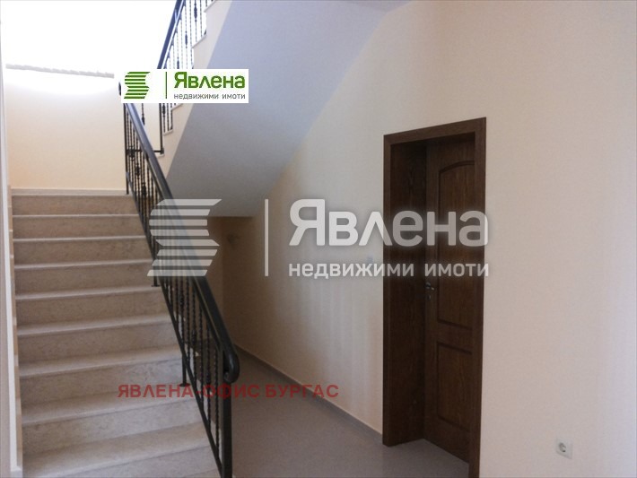 Продава КЪЩА, с. Медово, област Бургас, снимка 4 - Къщи - 46899948