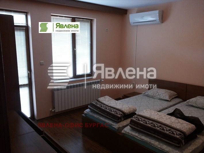 Продава КЪЩА, с. Медово, област Бургас, снимка 9 - Къщи - 46899948