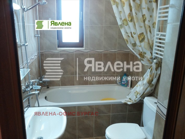 Продава КЪЩА, с. Медово, област Бургас, снимка 12 - Къщи - 46899948