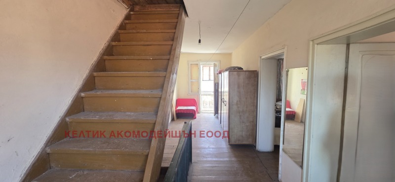 Продава КЪЩА, с. Крайници, област Кюстендил, снимка 13 - Къщи - 52362969