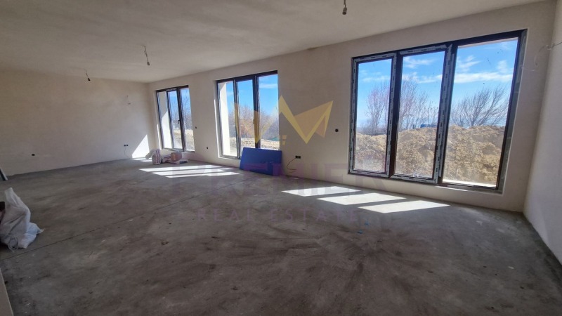 Продава КЪЩА, гр. Варна, м-т Акчелар, снимка 3 - Къщи - 53228861