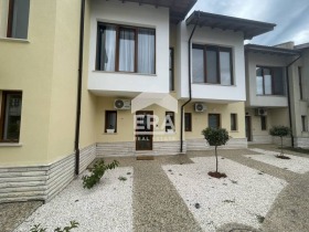 Casa Balciic, regiunea Dobrich 11