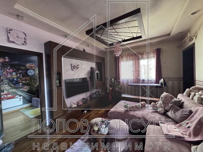 Eladó  3+ hálószoba Plovdiv , Marasa , 216 négyzetméter | 91582754