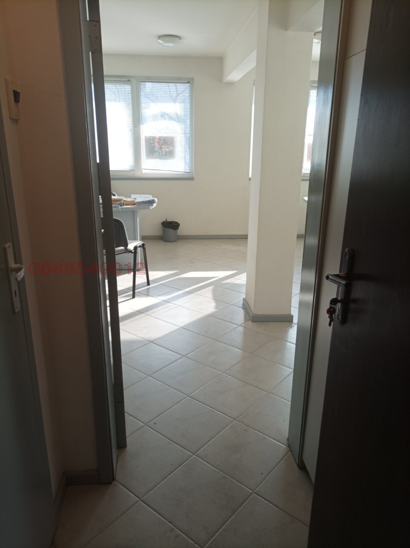 Продава ОФИС, гр. Шумен, Център, снимка 8 - Офиси - 52785432