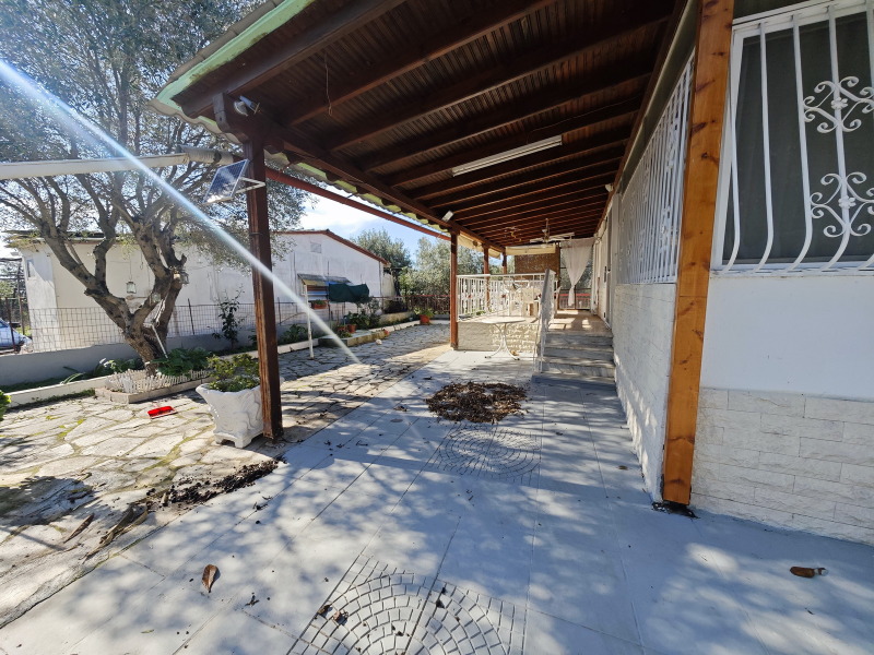 Продава КЪЩА, Извън страната, област Извън страната