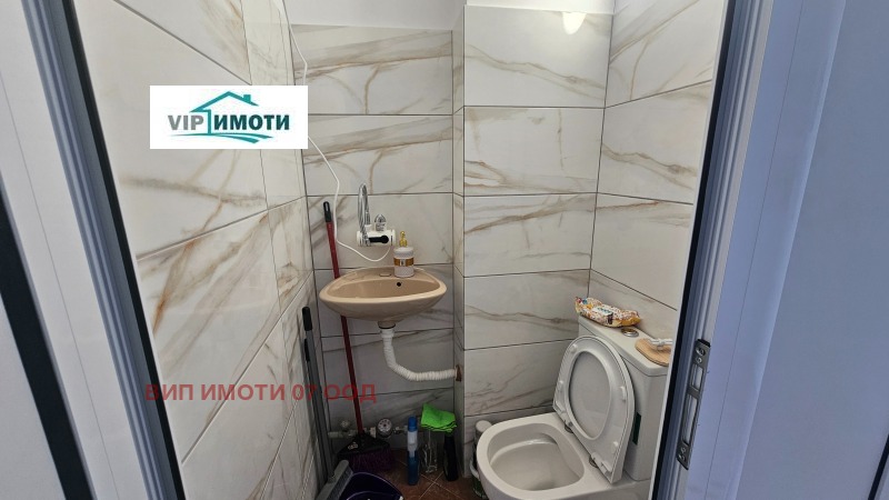 Продава МАГАЗИН, гр. Ловеч, Център, снимка 7 - Магазини - 53185162