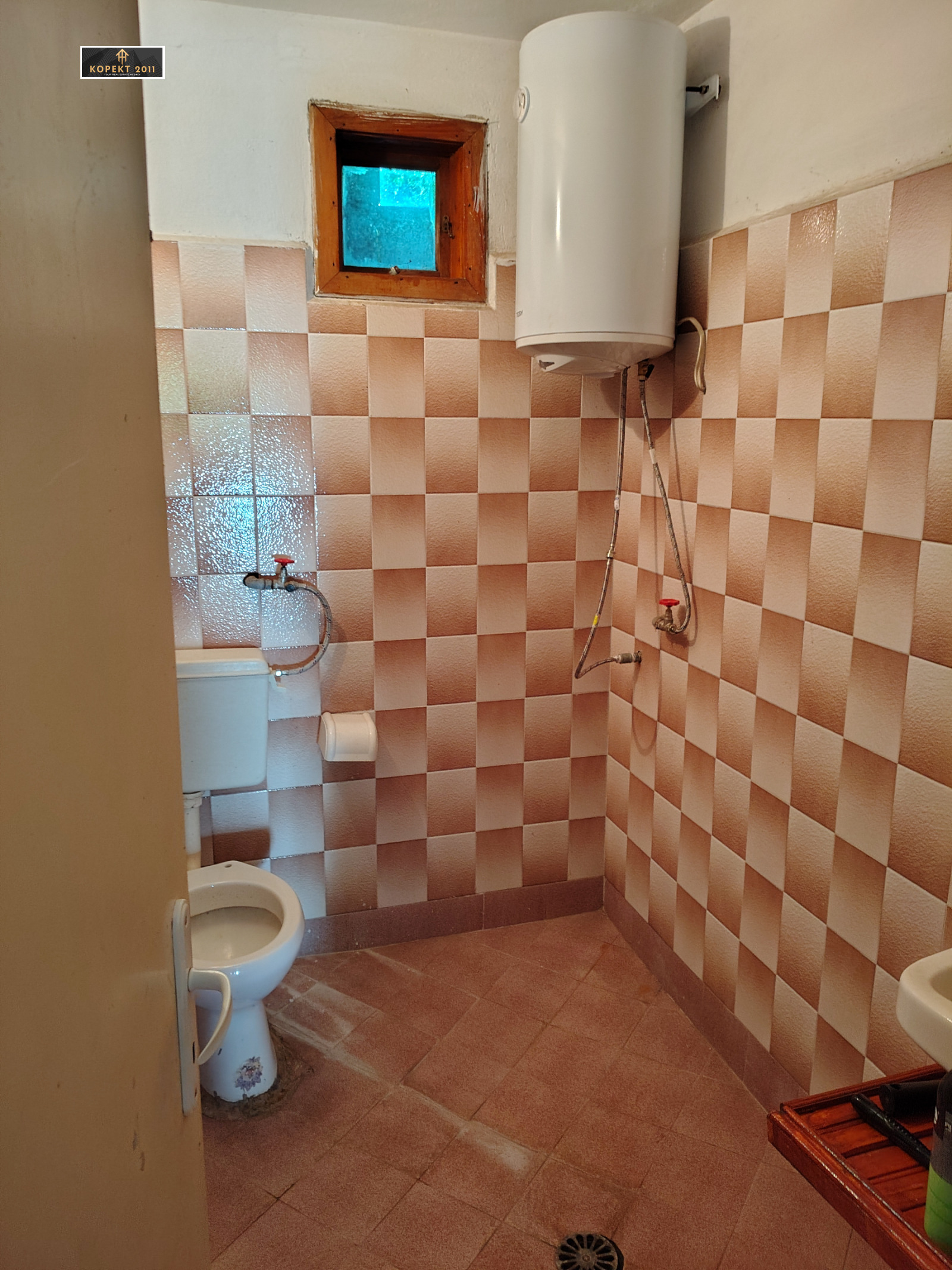 Продава КЪЩА, с. Тръстеник, област Русе, снимка 10 - Къщи - 54878059