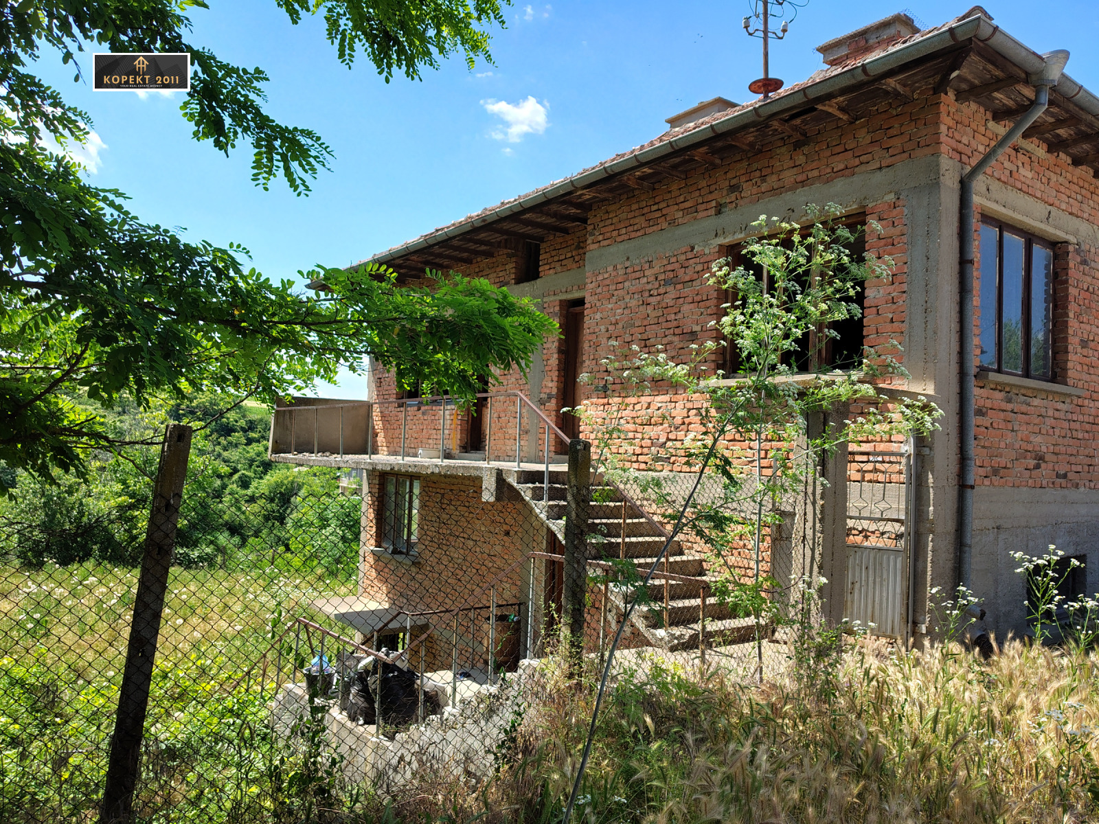 Продава КЪЩА, с. Тръстеник, област Русе, снимка 2 - Къщи - 54878059