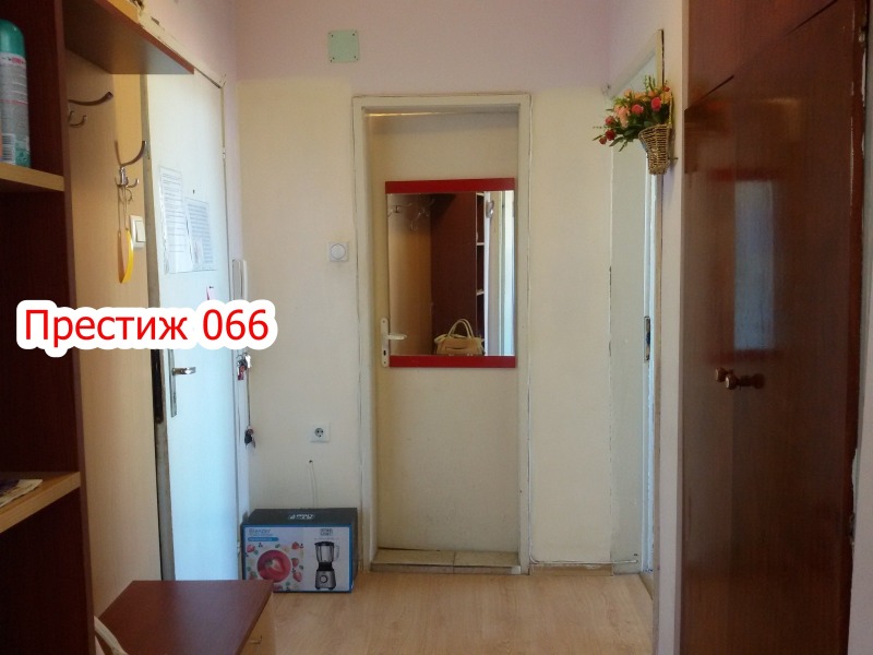 Продава 2-СТАЕН, гр. Шумен, Център, снимка 5 - Aпартаменти - 48216964