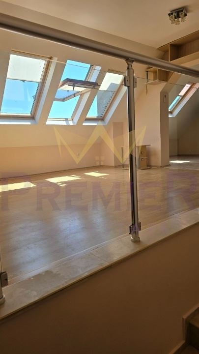Продава 3-СТАЕН, гр. Варна, Цветен квартал, снимка 4 - Апартаменти - 54675408