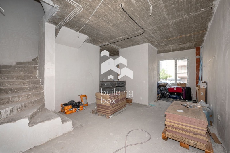 À vendre  Maison Plovdiv , Ostromila , 389 m² | 25664367 - image [2]