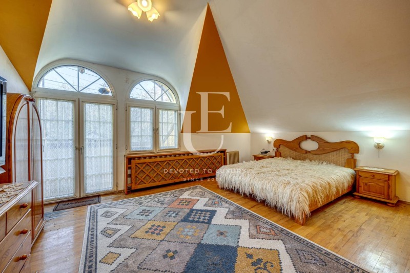 Продава КЪЩА, гр. София, Горна баня, снимка 8 - Къщи - 52635784