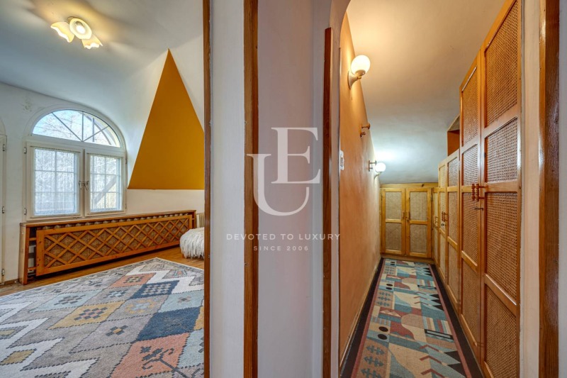 Продава КЪЩА, гр. София, Горна баня, снимка 9 - Къщи - 52635784