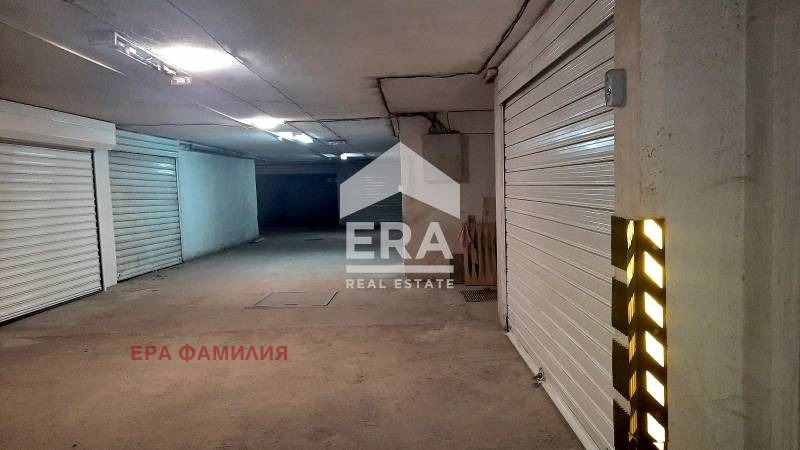 Продава ГАРАЖ, ПАРКОМЯСТО, гр. София, Център, снимка 4 - Гаражи и паркоместа - 53456642