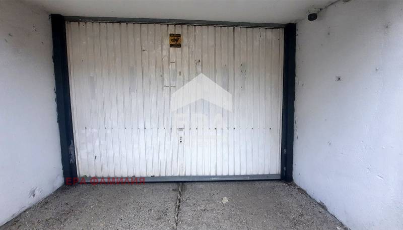 Продава ГАРАЖ, ПАРКОМЯСТО, гр. София, Център