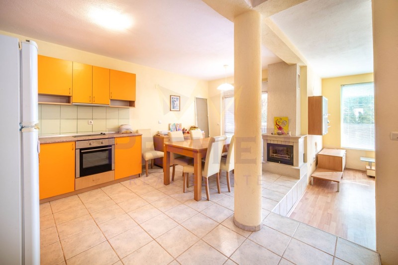 Продава ХОТЕЛ, гр. Балчик, област Добрич, снимка 2 - Хотели - 52747998