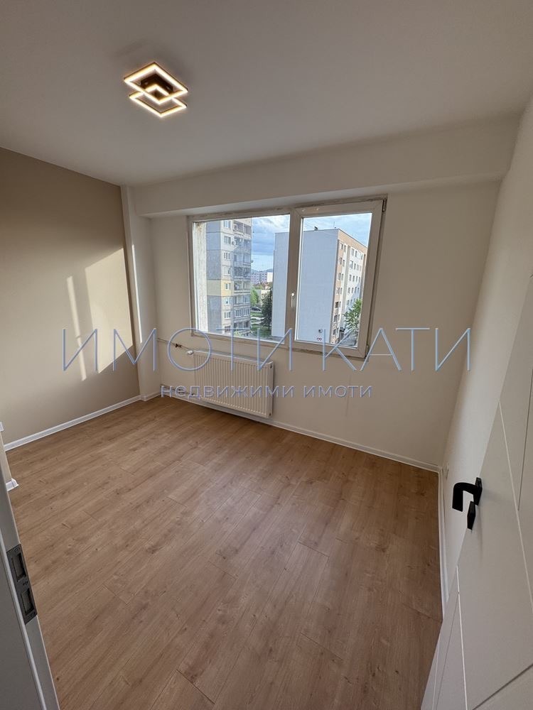 Продава 2-СТАЕН, гр. Перник, Изток, снимка 8 - Апартаменти - 56047128