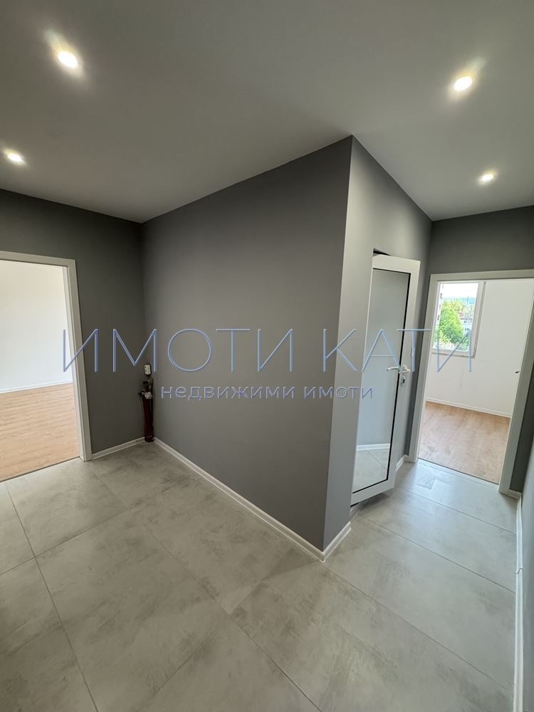 Продава 2-СТАЕН, гр. Перник, Изток, снимка 7 - Апартаменти - 56047128