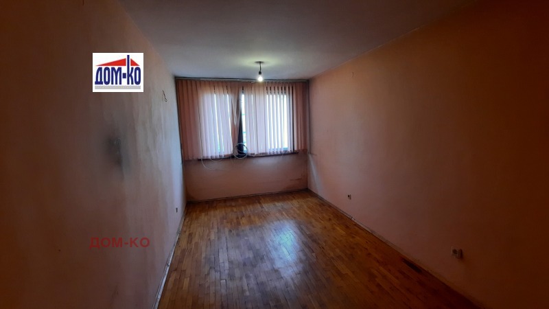 Продава 3-СТАЕН, гр. Пазарджик, Център, снимка 3 - Aпартаменти - 47191109