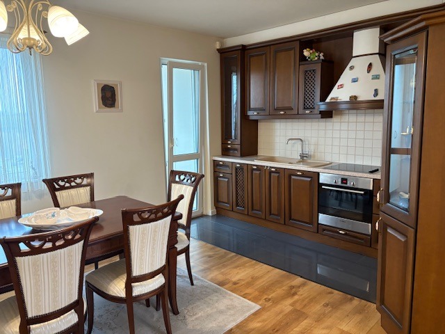 Продава 3-СТАЕН, гр. Пловдив, Тракия