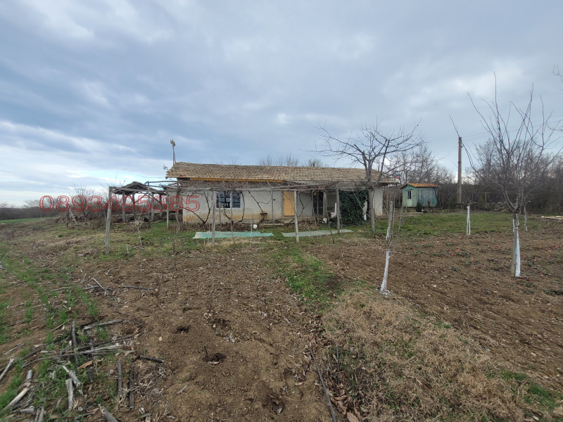 Продава КЪЩА, с. Сечище, област Шумен, снимка 2 - Къщи - 52769820