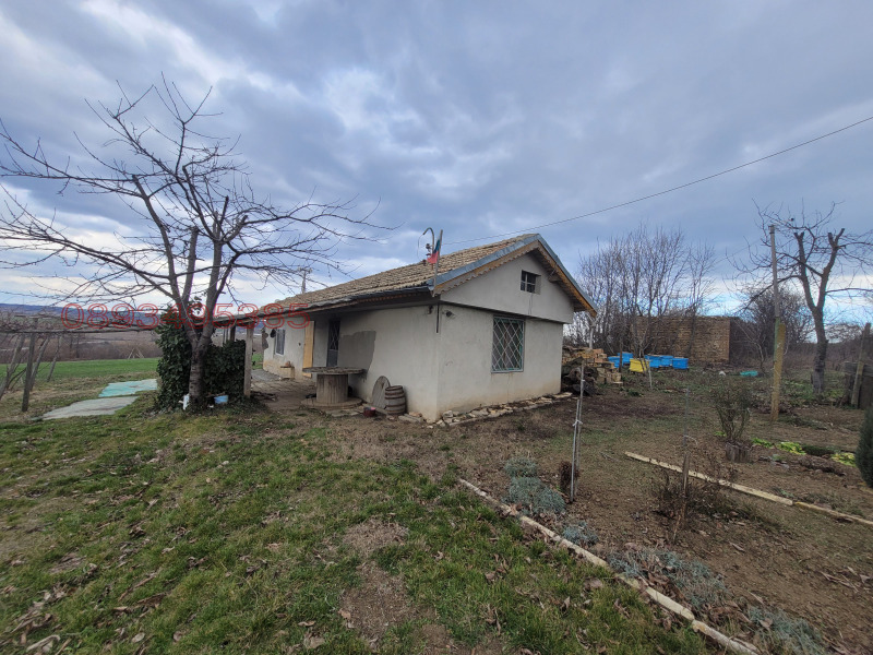 Продава КЪЩА, с. Сечище, област Шумен